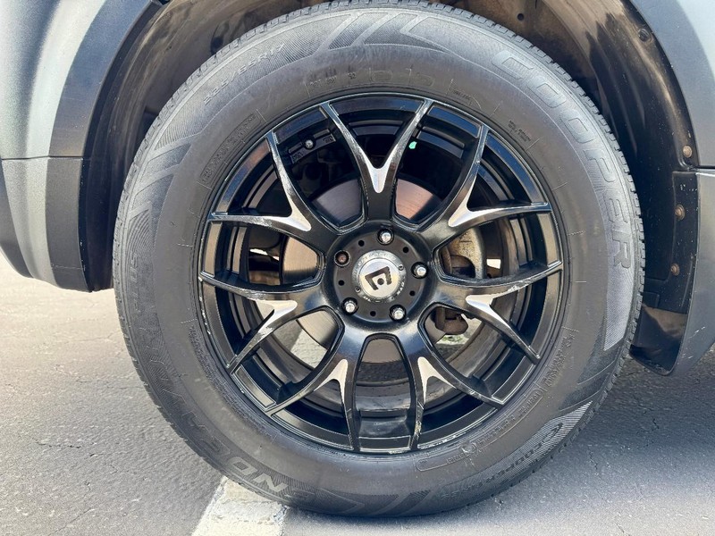 Honda Element EX 4WD 5-speed Vehicle Full-screen Gallery Image 20