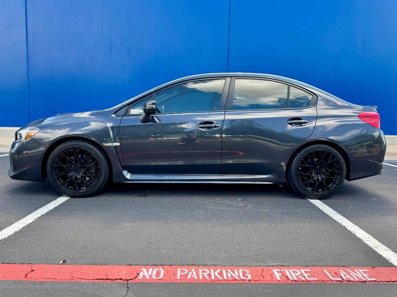 Subaru WRX Limited Vehicle Full-screen Gallery Image 01