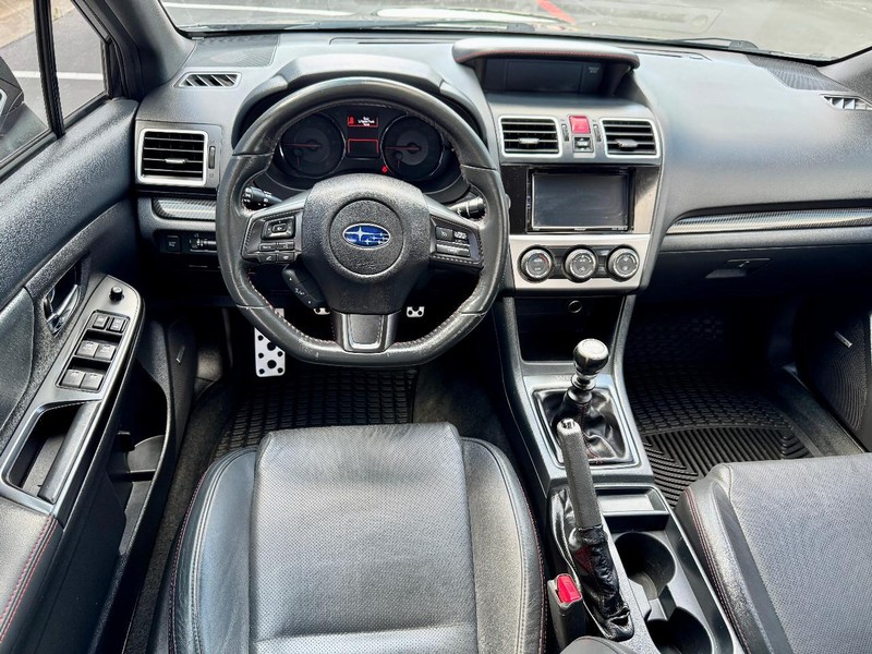 Subaru WRX Limited Vehicle Full-screen Gallery Image 06