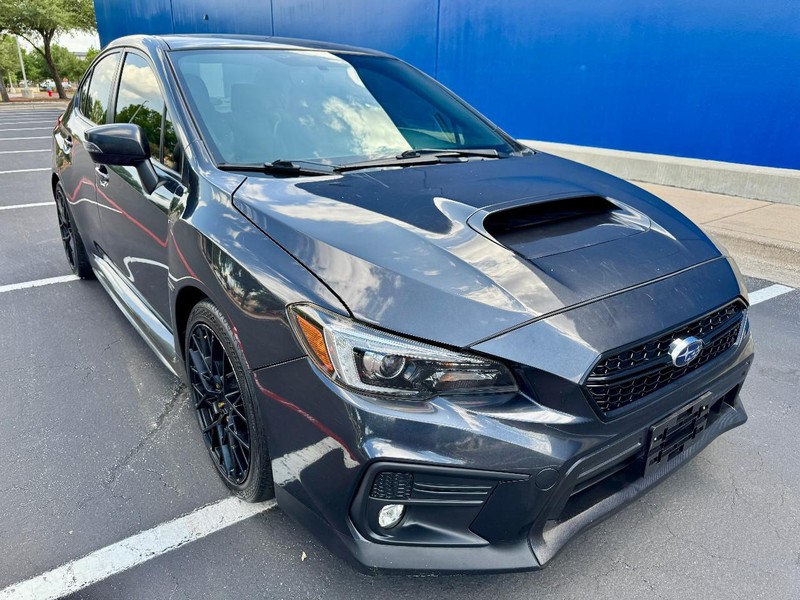 Subaru WRX Limited Vehicle Full-screen Gallery Image 13