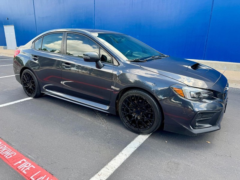 Subaru WRX Limited Vehicle Full-screen Gallery Image 14