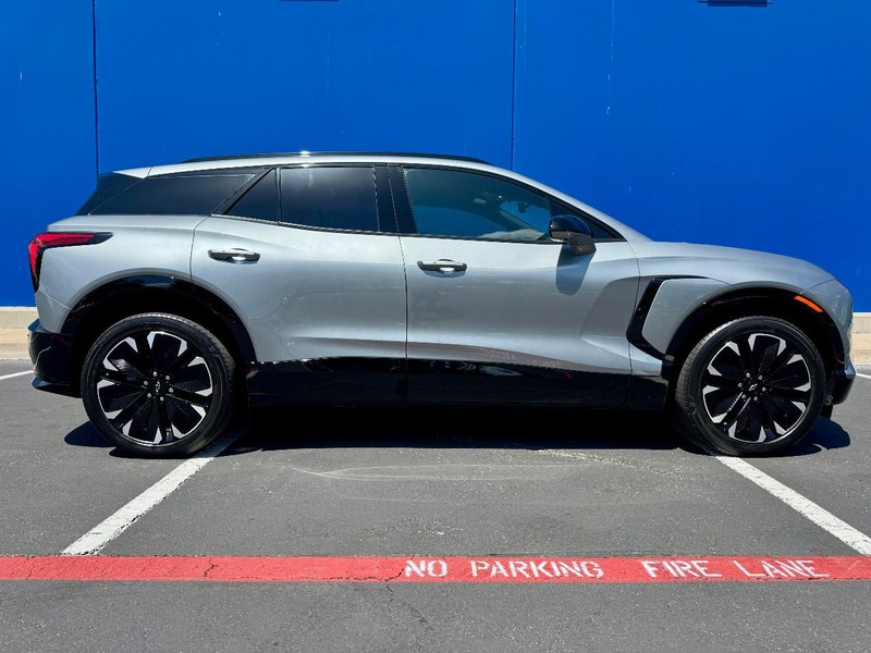 Chevrolet Blazer EV RS AWD Vehicle Image 03
