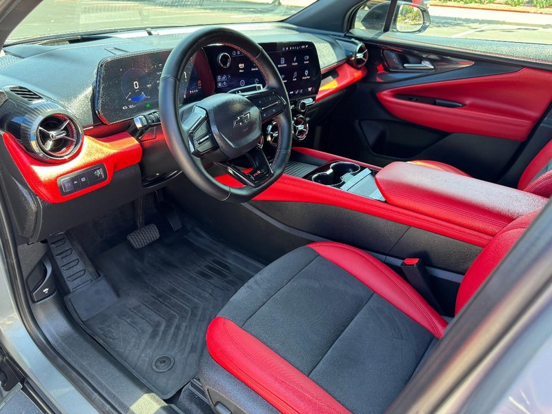 Chevrolet Blazer EV RS AWD Vehicle Image 05