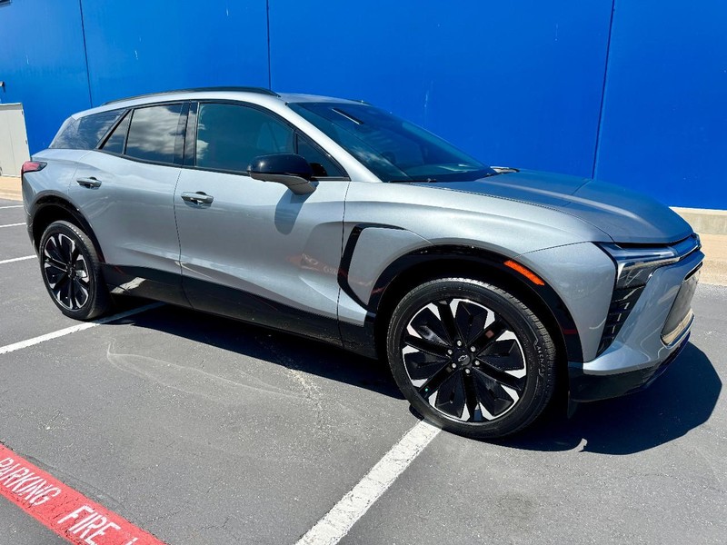 Chevrolet Blazer EV RS AWD Vehicle Image 14
