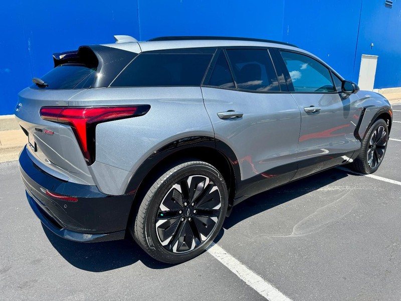 Chevrolet Blazer EV RS AWD Vehicle Image 15