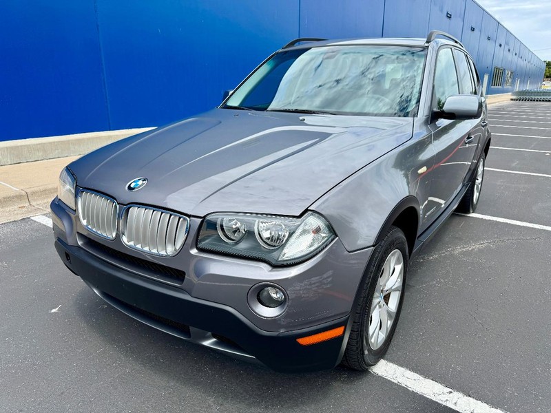 BMW X3 xDrive30i AWD Vehicle Image 02