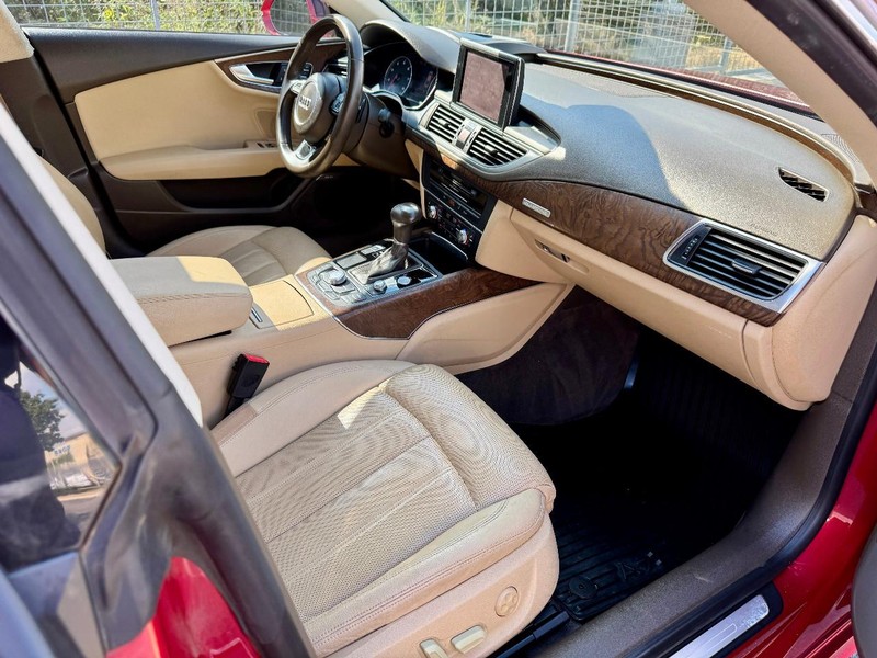 Audi A7 Prestige S line 3.0 Quattro Vehicle Full-screen Gallery Image 19