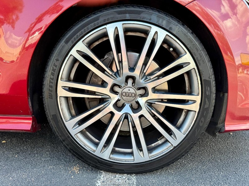 Audi A7 Prestige S line 3.0 Quattro Vehicle Full-screen Gallery Image 21