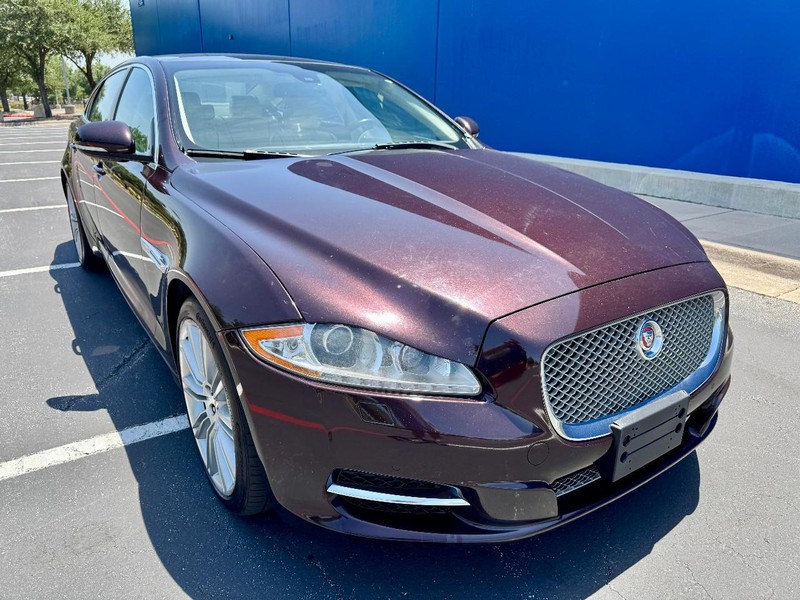 Jaguar XJL Portfolio AWD Vehicle Image 13