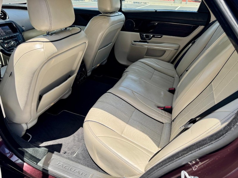 Jaguar XJL Portfolio AWD Vehicle Image 17
