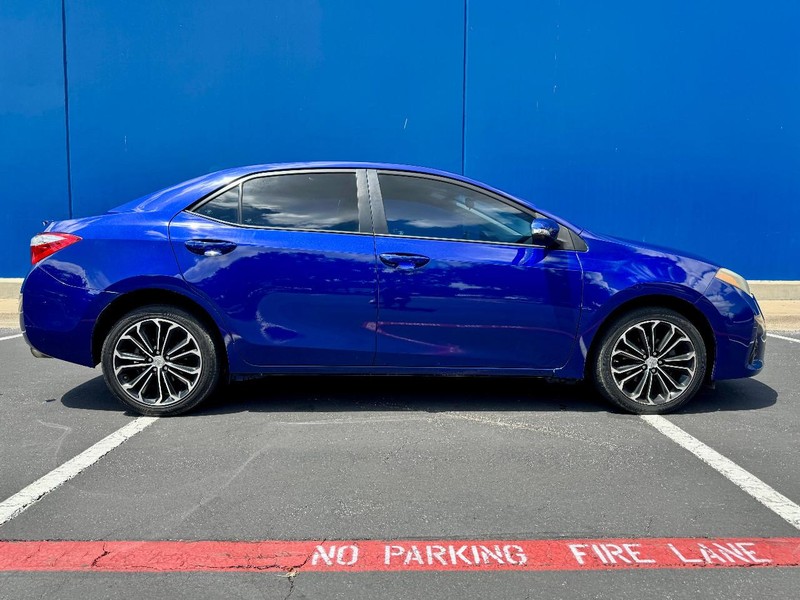 Toyota Corolla S Plus Vehicle Full-screen Gallery Image 03