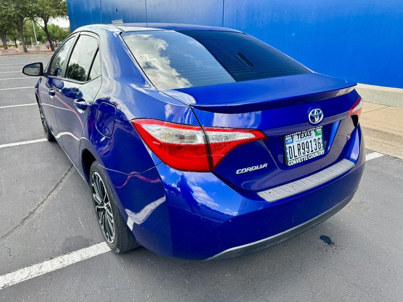 Toyota Corolla S Plus Vehicle Full-screen Gallery Image 10