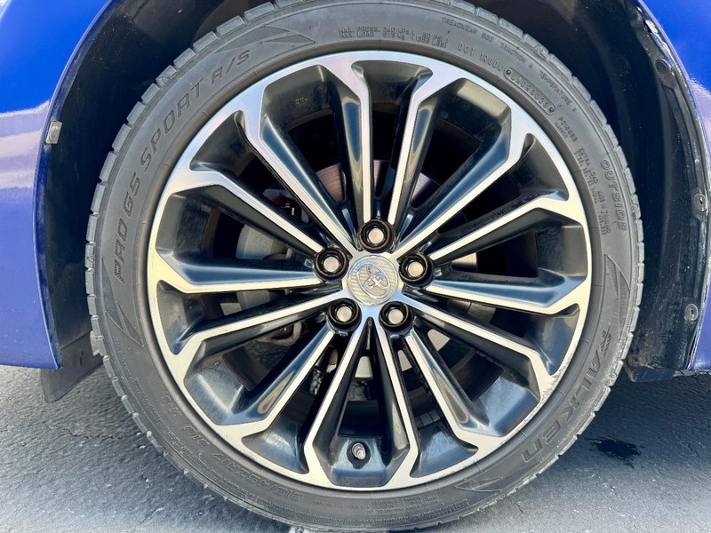 Toyota Corolla S Plus Vehicle Full-screen Gallery Image 21