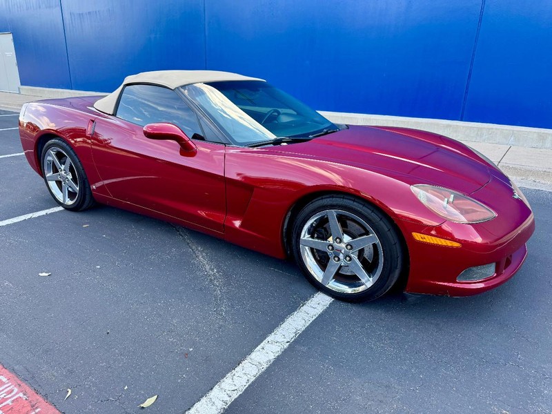 Chevrolet Corvette Vehicle Full-screen Gallery Image 14