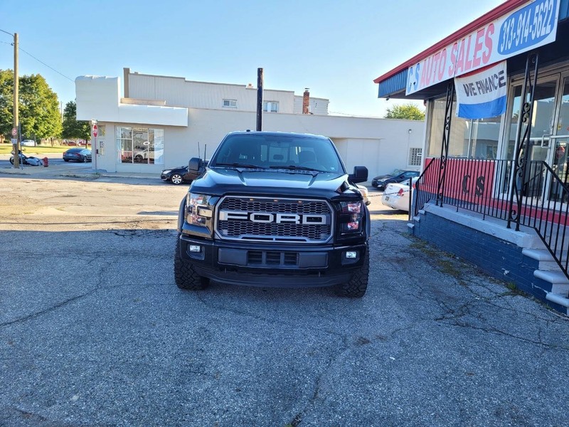 Ford F-150 Vehicle Full-screen Gallery Image 03