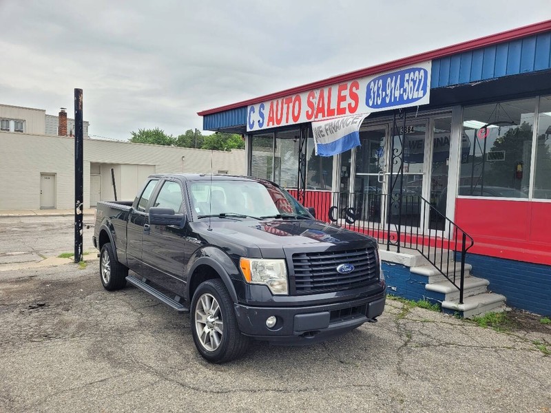 Ford F-150 Vehicle Full-screen Gallery Image 02