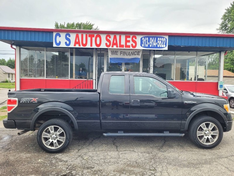 Ford F-150 Vehicle Full-screen Gallery Image 03