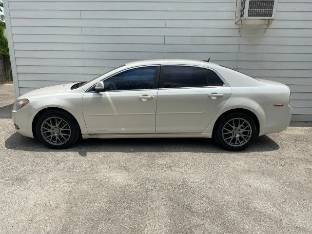 Chevrolet Malibu Vehicle Image 02