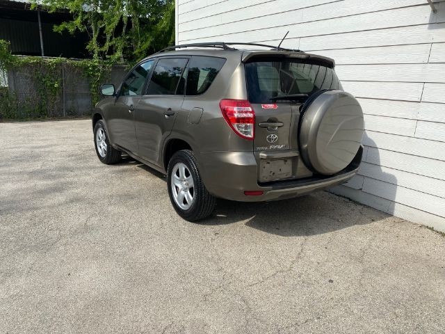 Toyota RAV4 Vehicle Image 03