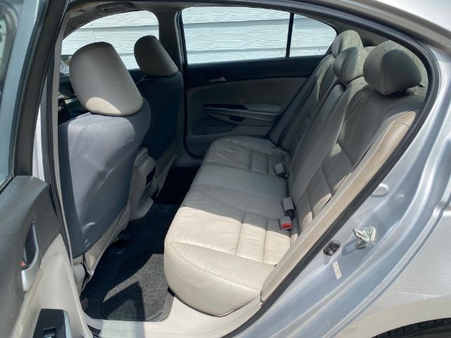 Honda Accord Sedan Vehicle Image 06