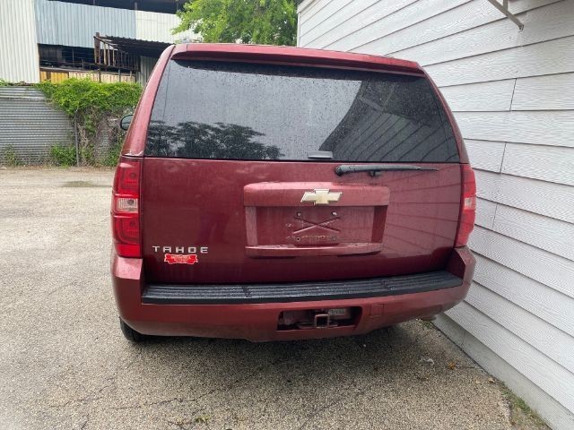 Chevrolet Tahoe Vehicle Image 04