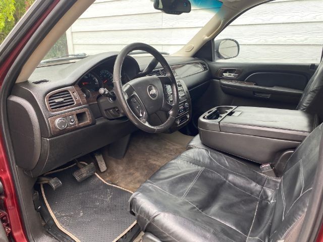 Chevrolet Tahoe Vehicle Image 05