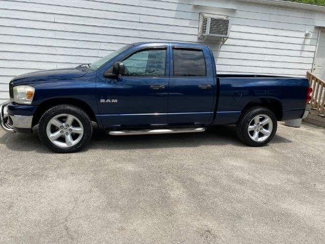 Dodge Ram 1500 Vehicle Image 02