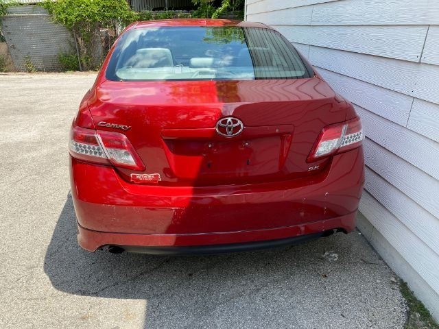 Toyota Camry Vehicle Image 04