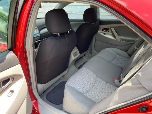 Toyota Camry Vehicle Image 06