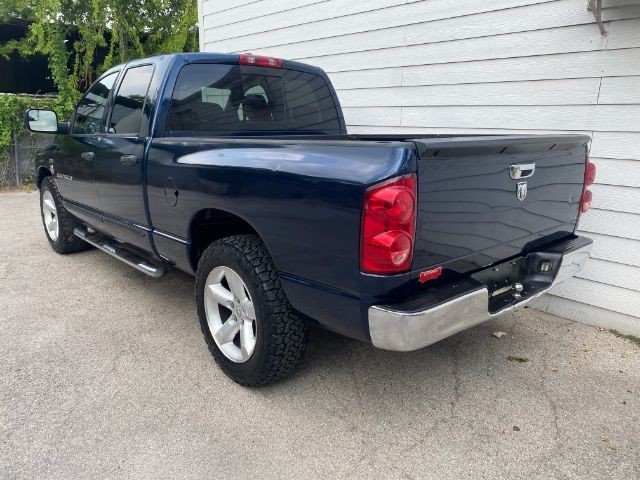 Dodge Ram 1500 Vehicle Image 03