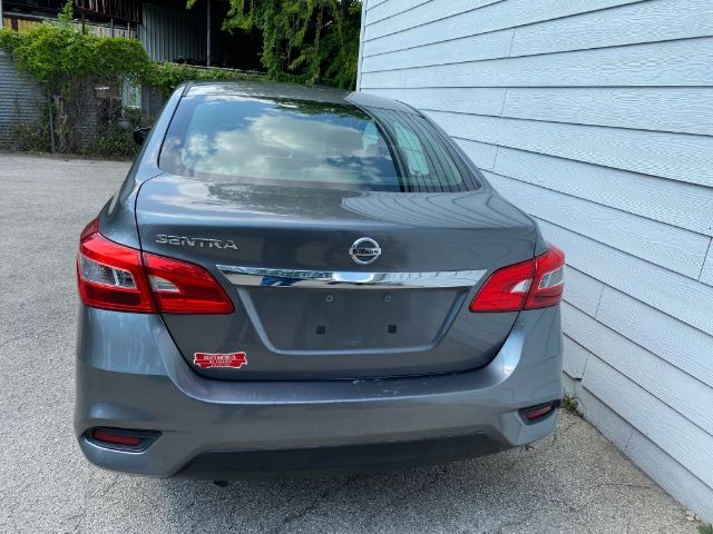Nissan Sentra Vehicle Image 04