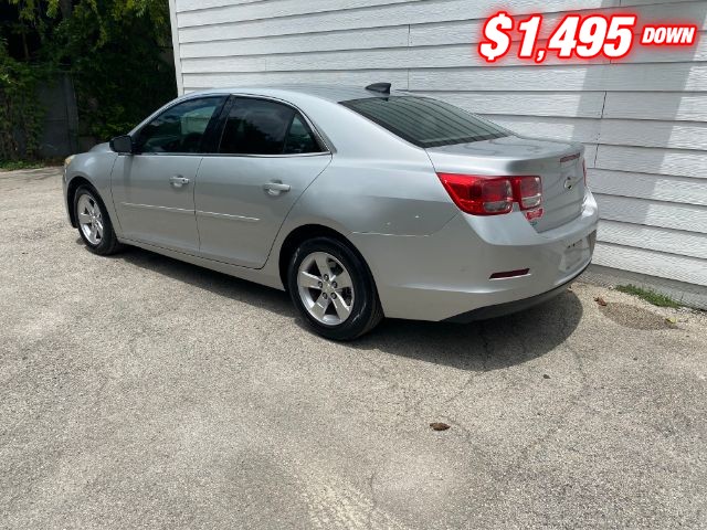 Chevrolet Malibu Vehicle Image 03
