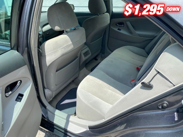 Toyota Camry Vehicle Image 06