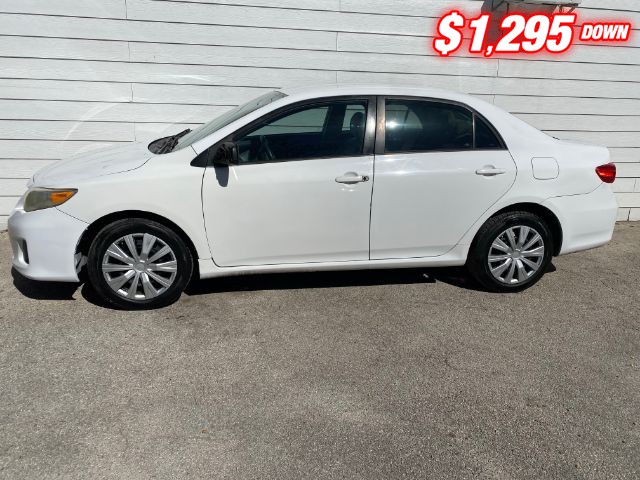 Toyota Corolla Vehicle Image 02