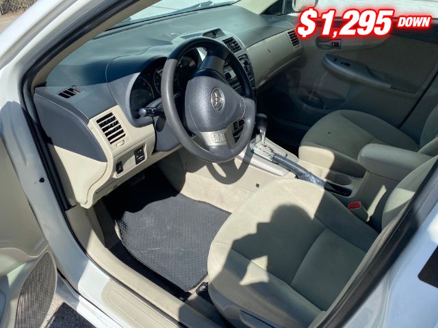 Toyota Corolla Vehicle Image 05