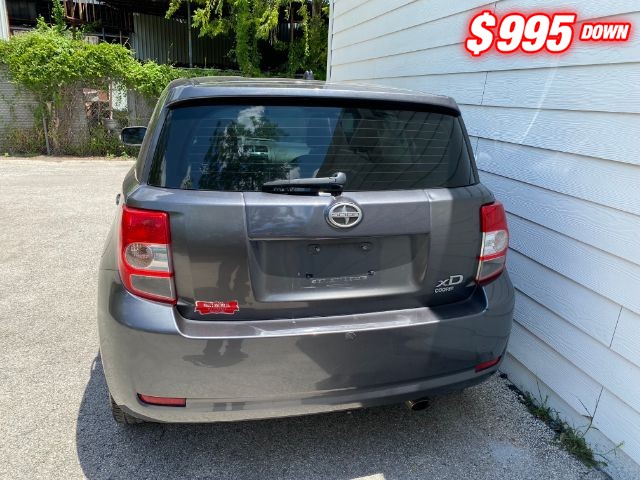 Scion xD Vehicle Image 04
