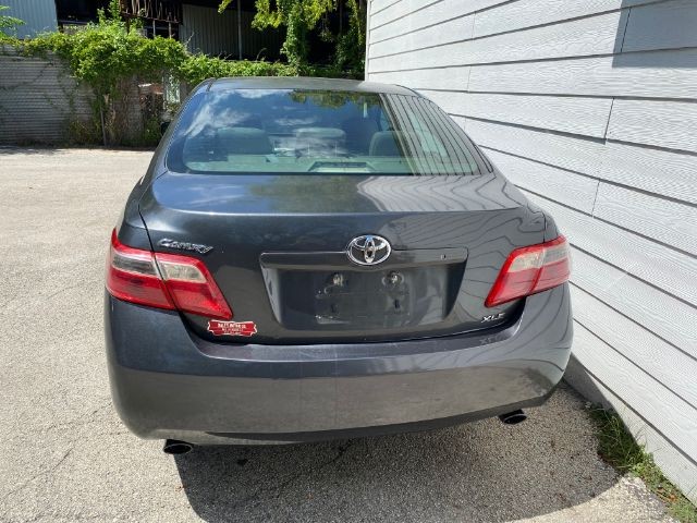 Toyota Camry Vehicle Image 04