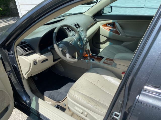 Toyota Camry Vehicle Image 05
