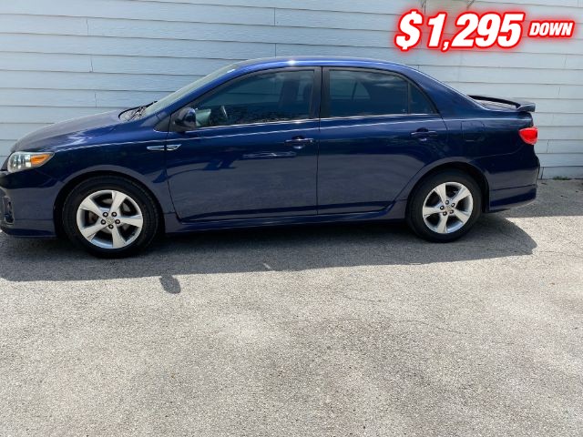 Toyota Corolla Vehicle Image 02