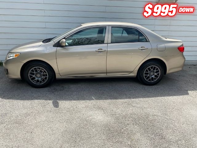 Toyota Corolla Vehicle Image 02