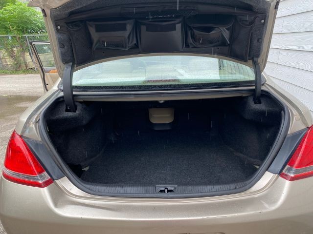 Toyota Avalon Vehicle Image 07