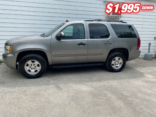Chevrolet Tahoe Vehicle Image 02