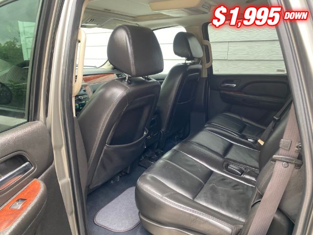 Chevrolet Tahoe Vehicle Image 06