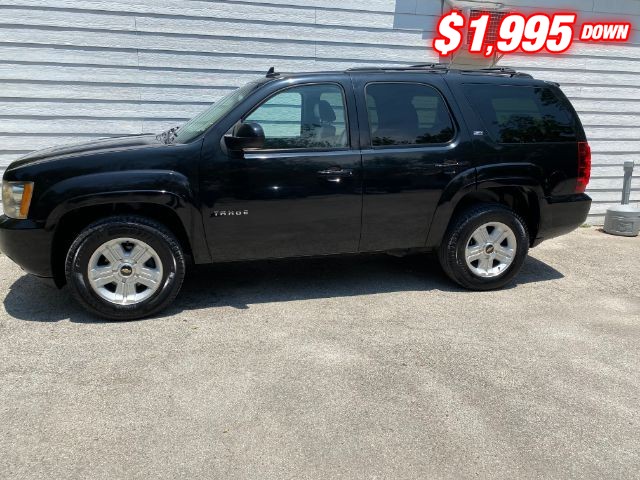 Chevrolet Tahoe Vehicle Image 02
