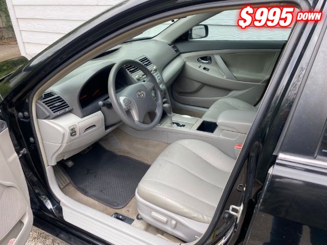 Toyota Camry Vehicle Image 05
