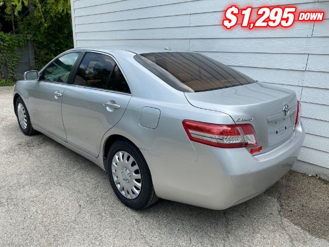 Toyota Camry Vehicle Image 03