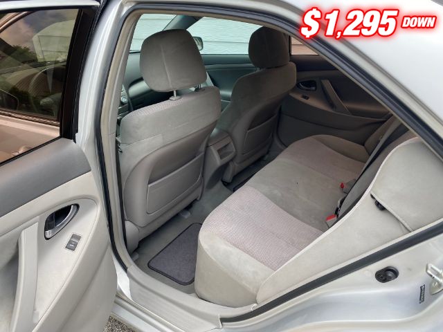 Toyota Camry Vehicle Image 06