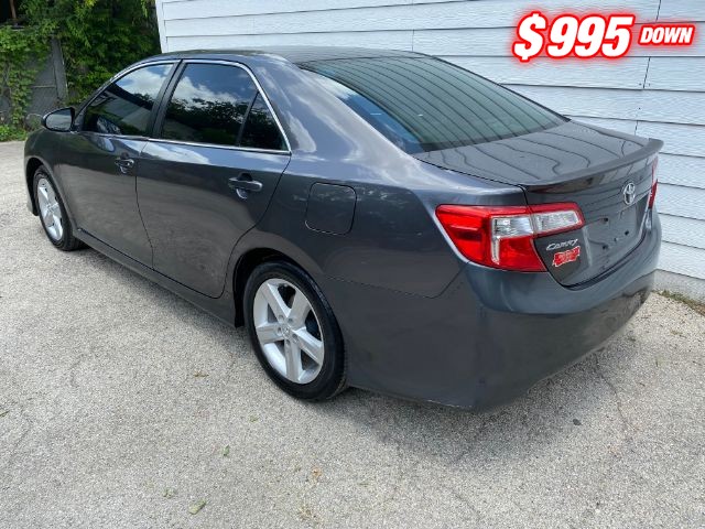 Toyota Camry Vehicle Image 03