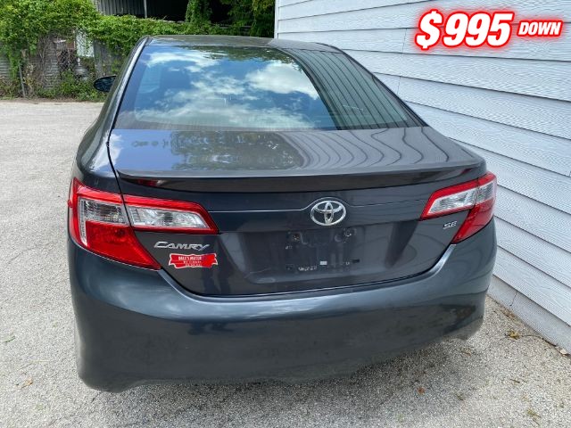 Toyota Camry Vehicle Image 04