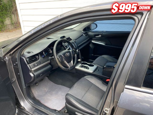 Toyota Camry Vehicle Image 05